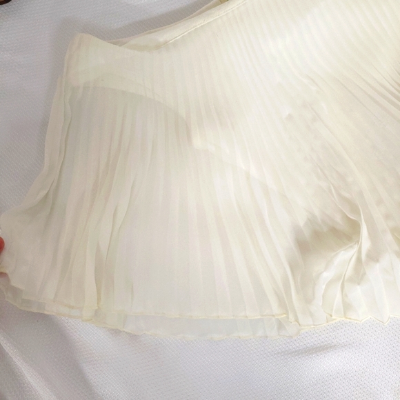 Bodycon Dress with Pleated One Shoulder, off white color. Size small - Picture 7 of 12